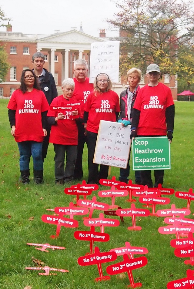 BASHR3 outside Osterley House