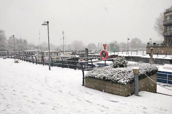 Ferry quays Brentford in the snow