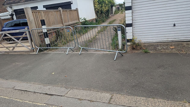 Alley barriers 