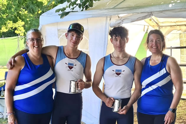 Alison Shephard and Caroline Ramond with Alexander and Antoine
